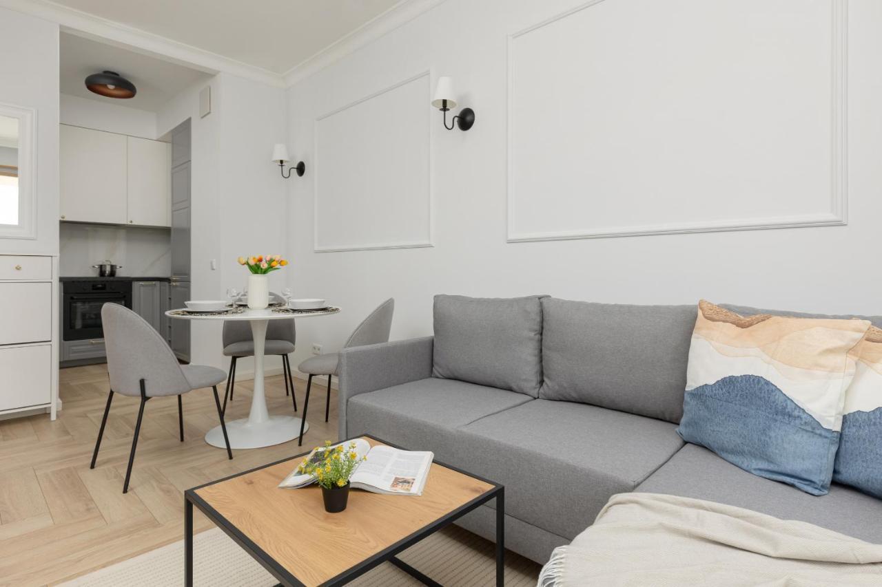 Stylish Apartment Kolejowa & Parking & Balcony By Noclegi Renters Warsaw Exterior photo